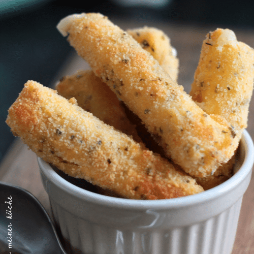 Mozzarella Sticks (8 Stück)