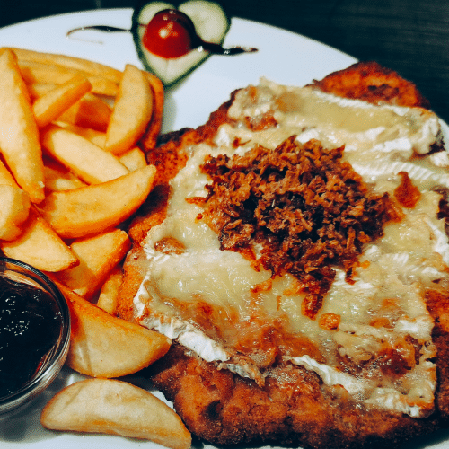 Camembert-Schnitzel (Frisch Paniert und Überbacken)