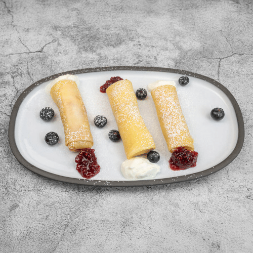 Pfannkuchen mit Quark und Rosinen