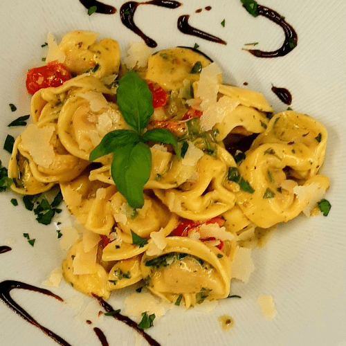 Tortelloni di Magro con Burro e Salvia