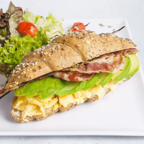 Rührei im Croissant-Brot