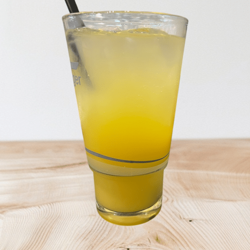 Hausgemachte Orangenschorle 0,4l