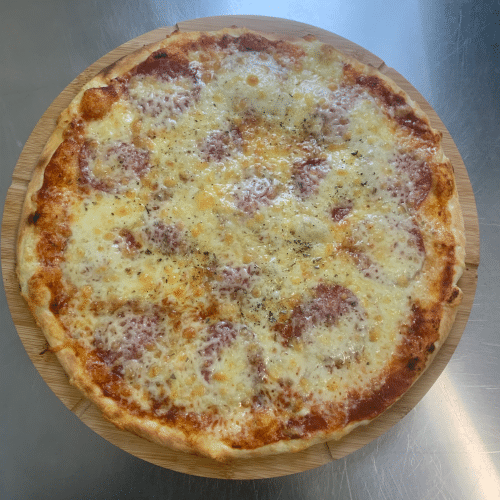 Pizza mit Salami