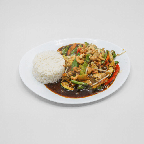 Gebratenes Hühnerfleisch (Cashewnüsse, leicht scharf)