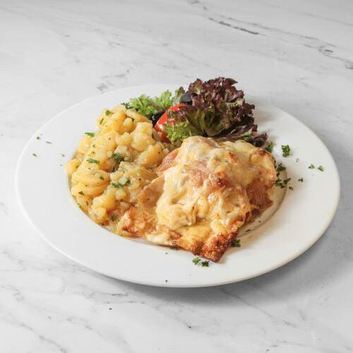 Überbackene hausgemachte XXL Maultasche Käsespätzle -Style-