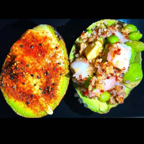 Avocado-Duett-Zwei Hälften, zwei Genüsse