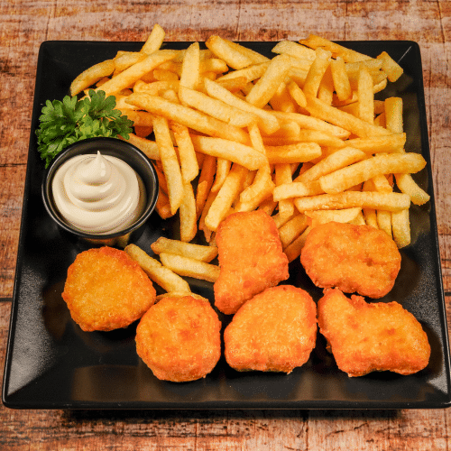 Chicken Nuggets (6 Stück) mit Pommes frites