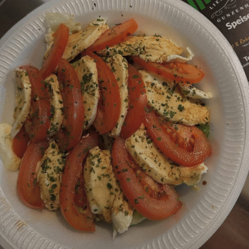 Mozzarella Tomaten Salat (vegetarisch)