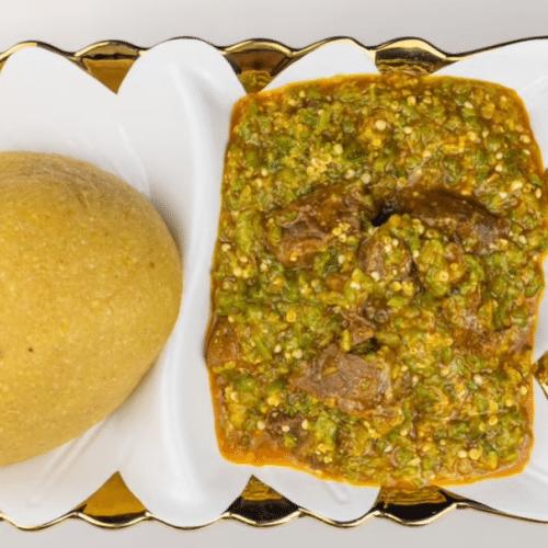 Okro Rindfleisch-Okra Suppe mit Gari