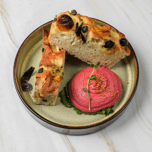 Foccaccia mit Hummus