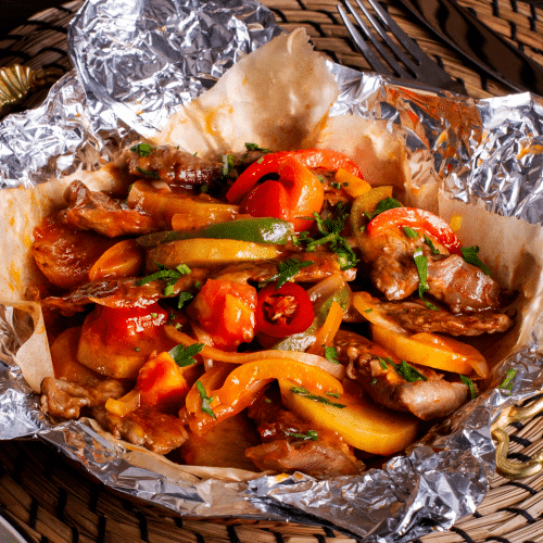 Fleisch mit Kartoffeln Tajin