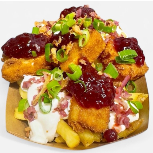 Abgefahrene Pommes Kreation: Sucuk x Avocado x Chipotle Sauce