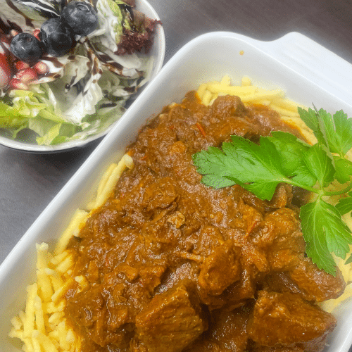 Rindergulasch mit Spätzle