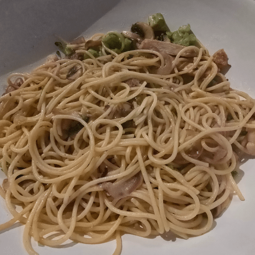 hähnchenstreifen mit spaghetti