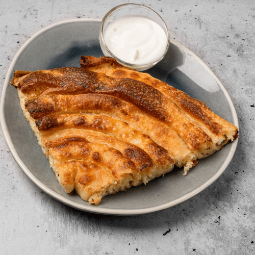 Bosnischer Burek mit Rinderhackfleisch