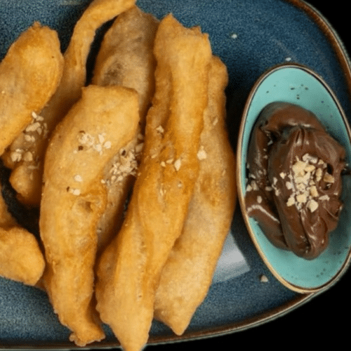 Frittierter Teig mit nutella