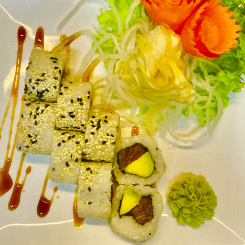 Inside Out Roll Maguro Avo