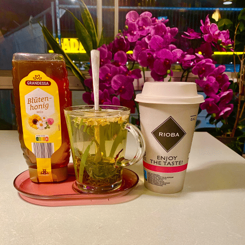 Trà Nhài 0.4l( Heißer Tee)