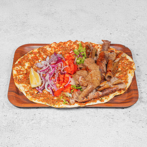 Lahmacun mit Döner