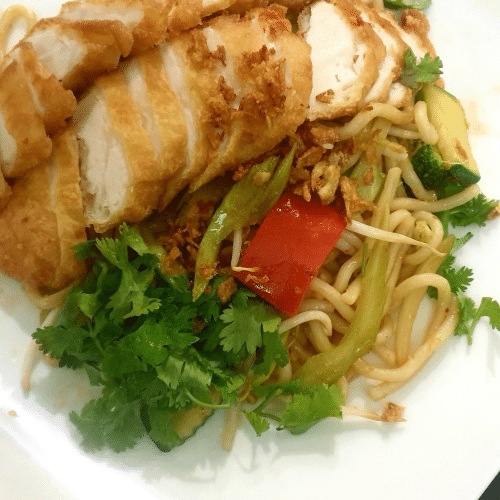 Udon mit Erdnusssauce