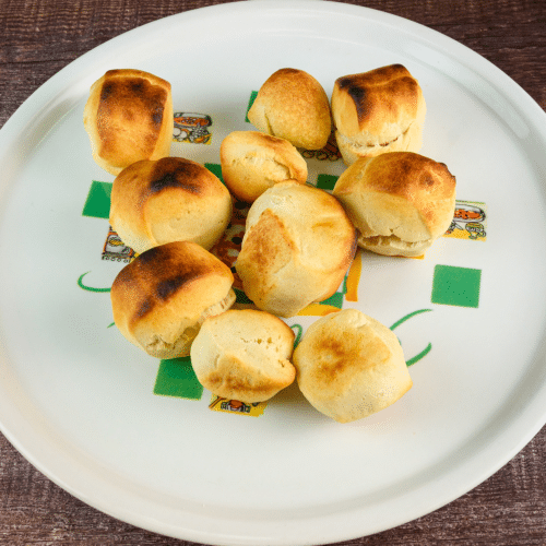 Pizzabrötchen mit Kräuterbutter
