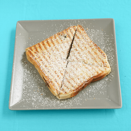 Süßes Toast mit Nutella