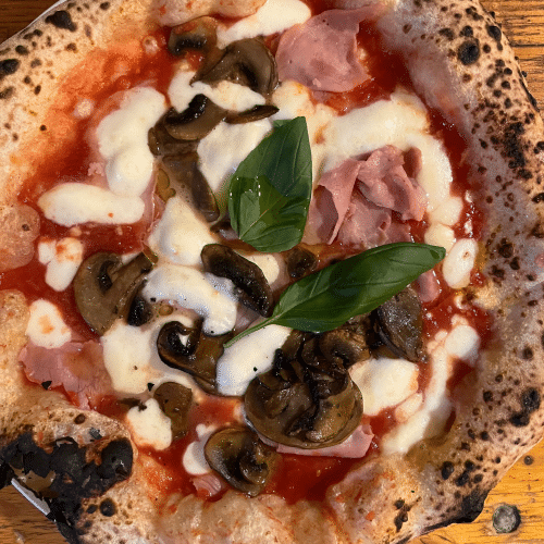 Pizza Prosciutto e Funghi