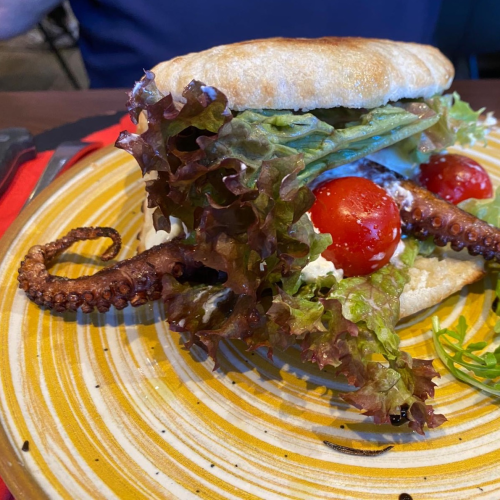 Burger buns Fisch -Puccia ripiena