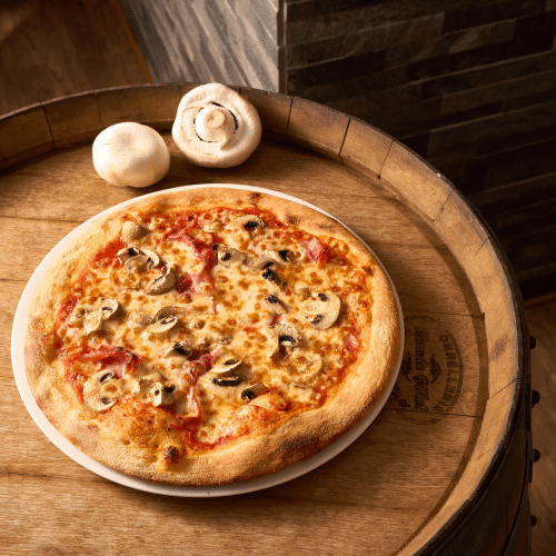 Pizza Prosciutto e Funghi