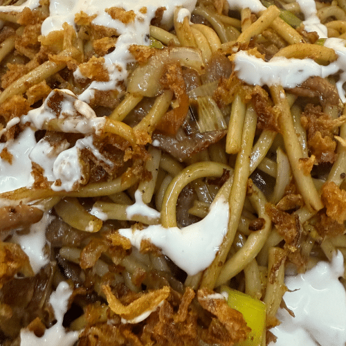 Bratnudeln mit Fleisch nach Wahl und Gemüse