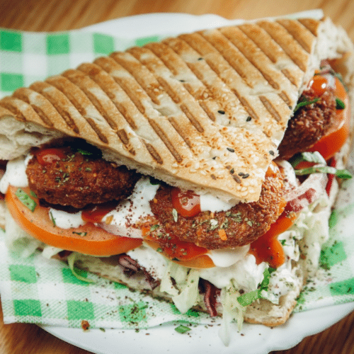 Falafel Gemüseburger mit Käse