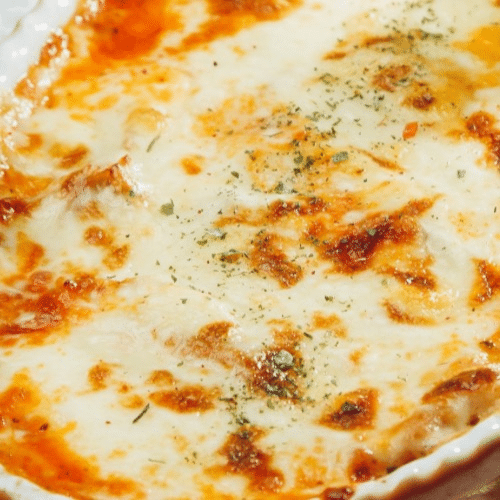 Maccheroni mit Fleisch und Käse