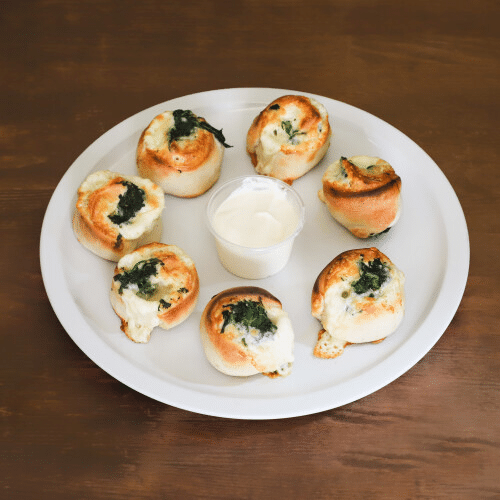 Gefüllte Pizzabrötchen mit Spinat