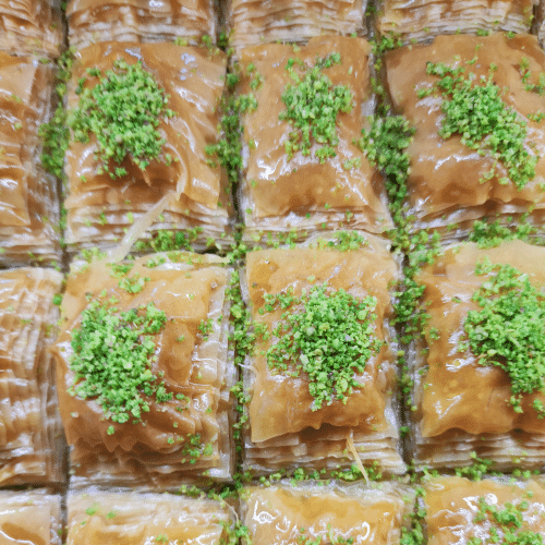 4 Stück Baklava mit Pistazien gefüllt