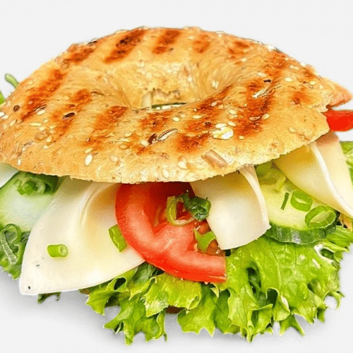 Belegter Bagel mit Gouda