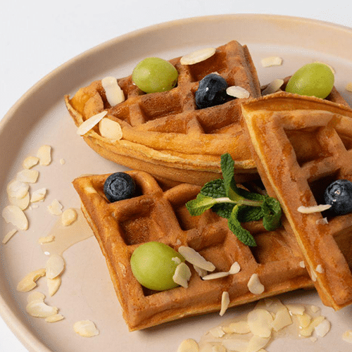 Belgische Waffeln mit Ahornsirup