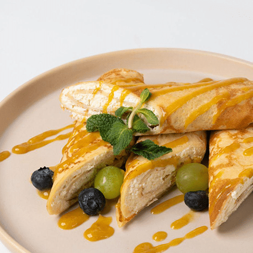 Pfannkuchen mit Frischkäse und Mango