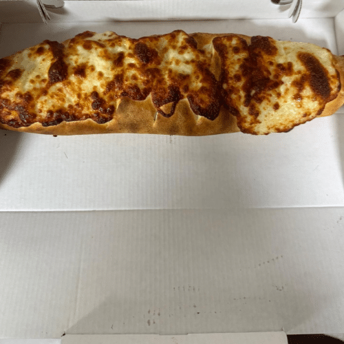 Gefüllte Pizzabrötchen mit Käse
