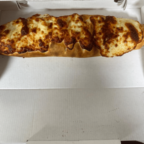 Gefüllte Pizzabrötchen mit Salami