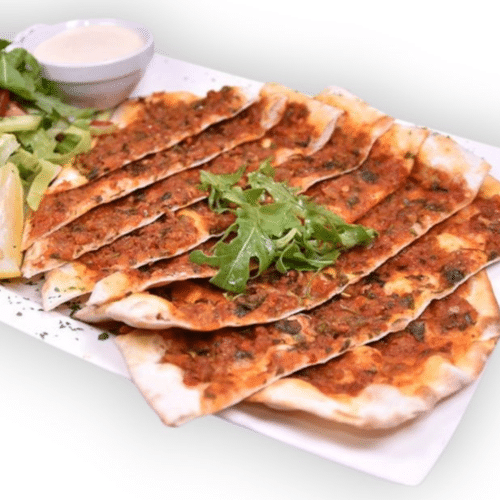 Türkische Pizza, ohne Salat und einer Sauce nach Wahl