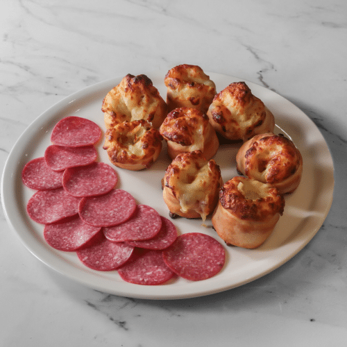 Pizzabrötchen Salami