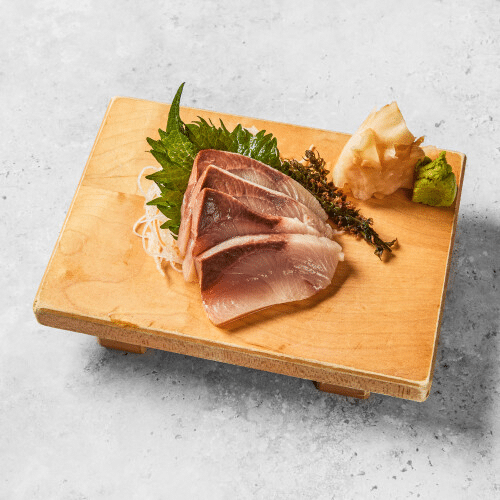 2226 Hamachi Sashimi