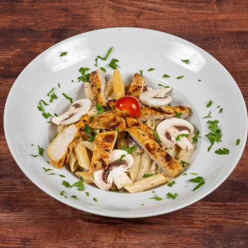 Penne alla Pollo e Funghi