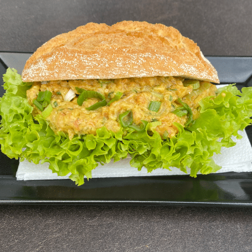 Fischbrötchen mit Färöer-Lachs-Tatar