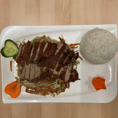 Knusprige Ente Chop Suey mit Süß-Sauer-Sauce