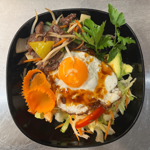 Bibimbap (com tron ga)