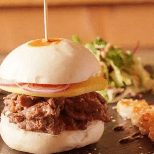 Menü Bao Burger mit Rindfleisch