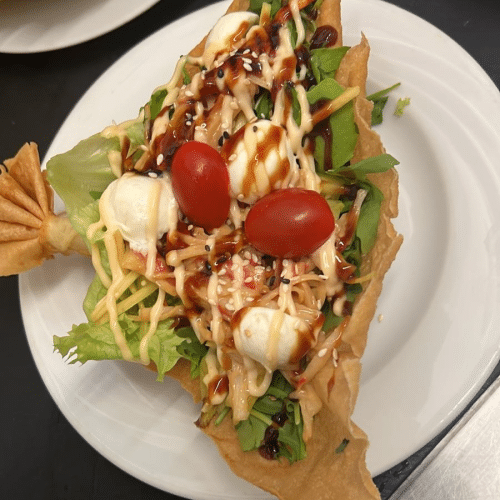 Vietnammesiche im Fächersalat