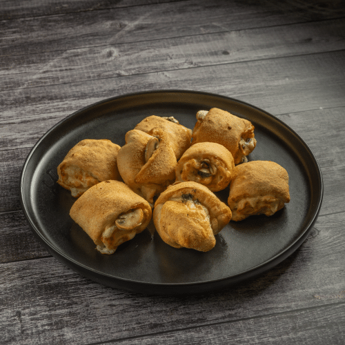 Pizzabrötchen mit Champignons und Kräuterbutter (vegetarisch)
