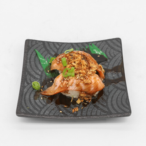Flambiertem Salmon Nigiri 2 stü
